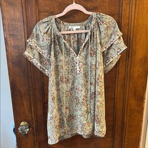 NWOT DR2 Light Green and Pink Floral Print Blouse Size XXL